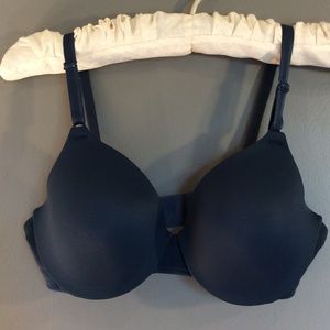 Warner’s bra dark blue 36b